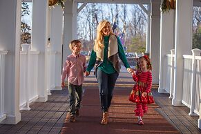 Dollywood's DreamMore Resort