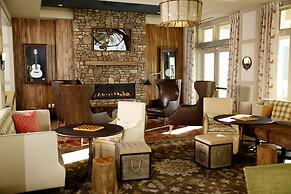 Dollywood's DreamMore Resort