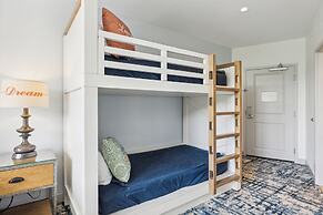 Dollywood's DreamMore Resort