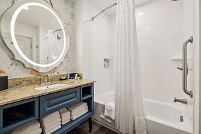 Dollywood's DreamMore Resort