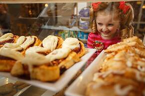 Dollywood's DreamMore Resort