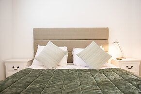 Howarth House Apartments