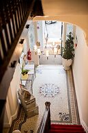 Howarth House Apartments