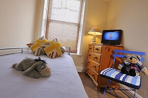 Howarth House Apartments