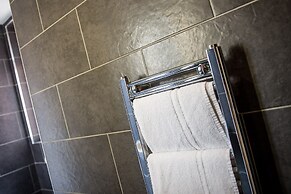 Howarth House Apartments