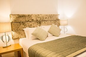 Howarth House Apartments