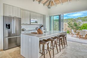 Sailrock South Caicos - Oceanview Villas & Suites