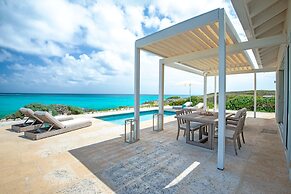 Sailrock South Caicos - Oceanview Villas & Suites