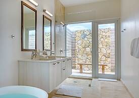 Sailrock South Caicos - Oceanview Villas & Suites