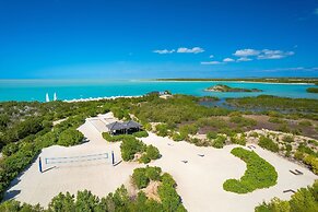Sailrock South Caicos - Oceanview Villas & Suites