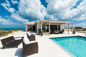 Sailrock South Caicos - Oceanview Villas & Suites
