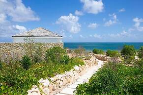 Sailrock South Caicos - Oceanview Villas & Suites