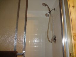 The Lodge at Duck Creek