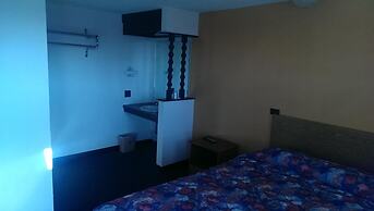 Airport Lodge Wichita Kansas