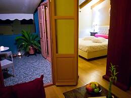 Kyveli Suites