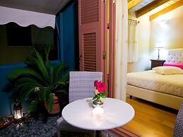 Kyveli Suites