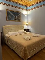 Kyveli Suites