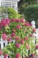 Captain David Kelley House Bed & Breakfast