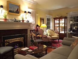 Captain David Kelley House Bed & Breakfast