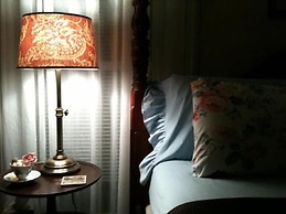Captain David Kelley House Bed & Breakfast