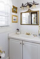 Captain David Kelley House Bed & Breakfast