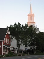 Captain David Kelley House Bed & Breakfast