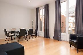 Modern Center Apartments