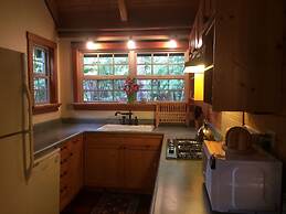 Volcano Hidden Cottage