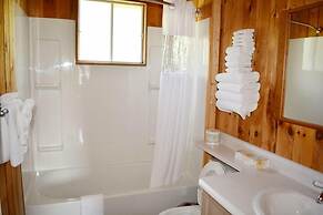 Cavendish Memotree Resort