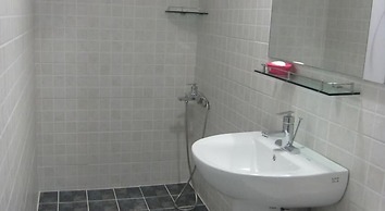 Blue Backpackers Hostel