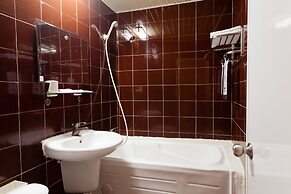 Ruei Gung Business Hotel