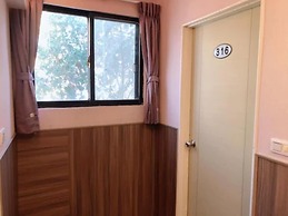 Ruei Gung Business Hotel