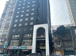 Hub Hotel Kaosiung Yisin Branch