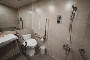 Hub Hotel Kaosiung Yisin Branch