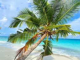 TME Retreats Dhigurah