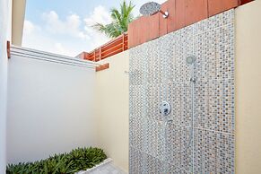 TME Retreats Dhigurah