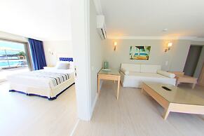 Palm Bay Beach Hotel