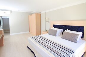 Palm Bay Beach Hotel