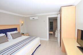 Palm Bay Beach Hotel