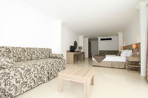 Palm Bay Beach Hotel