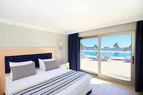 Palm Bay Beach Hotel