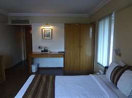 Hotel Midtown Pritam