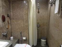 Hotel Midtown Pritam