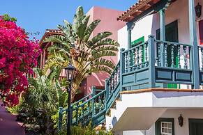 Apartamentos Oasis San Antonio