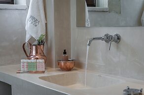 Serenissima Boutique Hotel