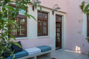 Serenissima Boutique Hotel