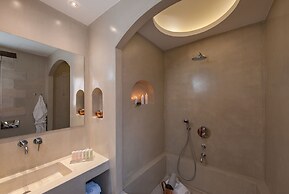 Serenissima Boutique Hotel