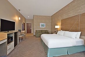 Holiday Inn Express & Suites New Cumberland by IHG