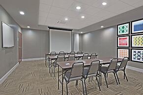 Holiday Inn Express & Suites New Cumberland by IHG