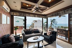 Pinnacle Resorts 220